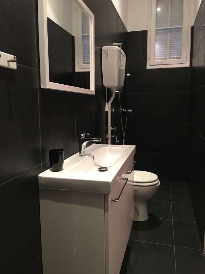 Monaco Studio #3 With Private Patio *